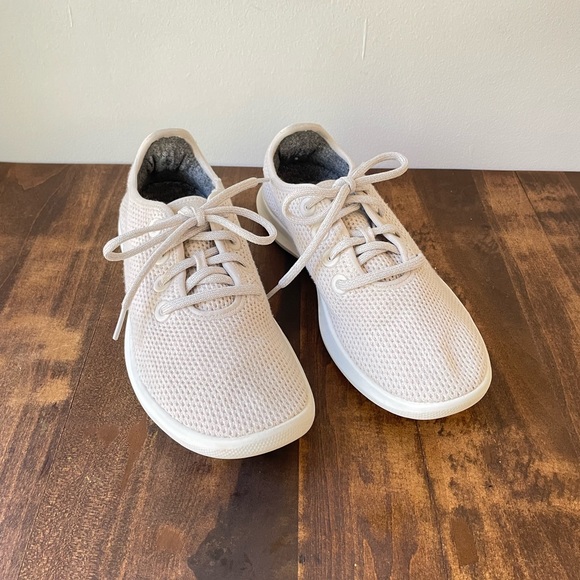allbirds Shoes - Allbirds Women's Tree Runners White/Cream Size 8